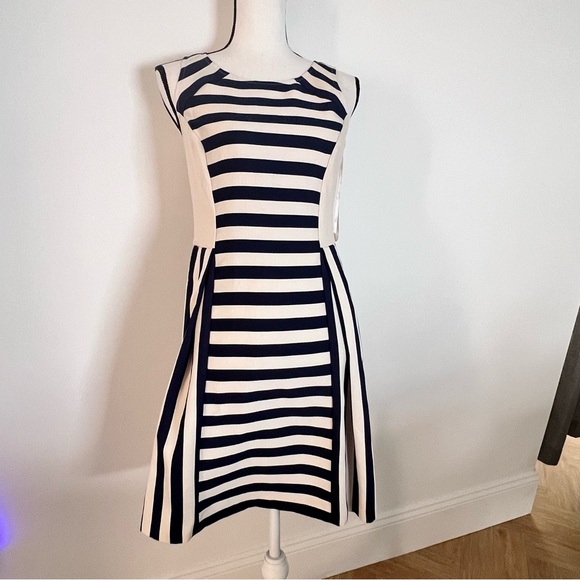 DKNY Navy and Cream Striped Fit and Flare Dress Size 4 - Picture 1 of 12